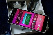 Распаковка Sony Xperia Z2 в белом цвете