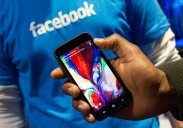 Facebook научился качать деньги из смартфонов