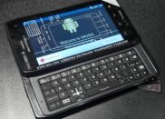 Смартфон Motorola Droid 4 на фото и в подробностях