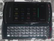 Sony Ericsson готовит смартфон с QWERTY-клавиатурой