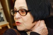 Кира Муратова снимет фильм по своему сценарию Кира Муратова снимет фильм по своему сценарию