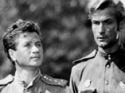 "В бой идут одни "старики" останется черно-белым