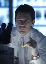 Этан Хоук сыграет в римейке "Вспомнить все"