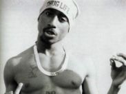 По сценарию 2Pac Шакура снимут фильм