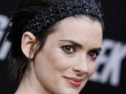 Вайнона Райдер перевоплотится в писательницу