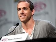 Райан Рейнольдс обещает завязать с супергероями