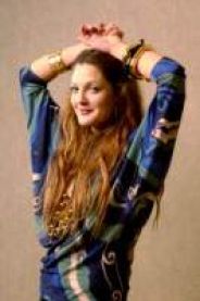 Дрю Бэрримор снимет фильм "Легко ли быть одной?"