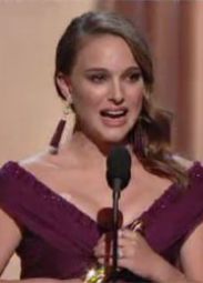 Натали Портман вручена премия "Оскар"