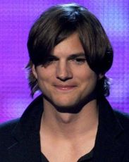 Эштон Катчер получил две «Золотых малины»