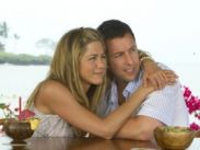 В прокате США лидирует комедия с Энистон и Сэндлером