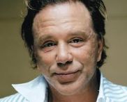 58-летний Микки Рурк пообещал 36-летнему регбисту-гею сыграть его в кино