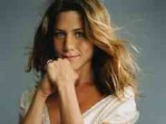 Дженнифер Энистон: "Усыновления Джоли пахнут лицемерием"