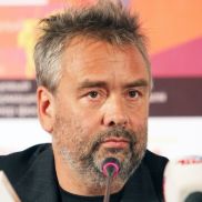Люк Бессон: "Как только мир встанет на ноги – я всех поубиваю!"