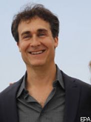 С экранов в залы