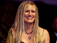 Лондонские гангстеры очаровали Кэтрин Хардвик