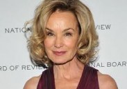 Джессика Лэнг возьмет под опеку Элизабет Олсен