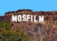 Российские киностудии научились зарабатывать на низкобюджетных комедиях