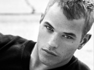 Модель Келлан Латс снимется в "Тарзане"