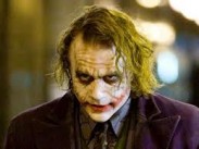 Американец в маске Джокера арестован в кинотеатре