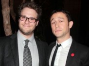 Гордон Левитт и Сет Роген попали в рождественскую комедию