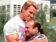 Сиквел "Близнецов" обзавелся сценаристами