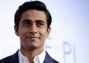 Сурадж Шарма сыграет бейсболиста