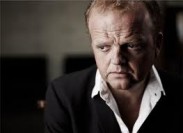 Тоби Джонс вернется в сиквеле "Первого мстителя"