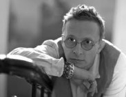 В новом фильме Охлобыстина сыграет Такеши Китано