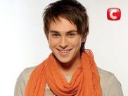 Рома Веремейчик прячется от поклонниц круглые сутки