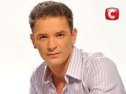 Х-фактор: Виктор Романченко: путь от свадебного певца до финалиста вокального шоу