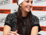 Участница "Х-фактор" Светлана Винник: "Перед каждым выступлением приходилось приседать 40 раз" Участница "Х-фактор" Светлана Винник: "Перед каждым выступлением приходилось приседать 40 раз"