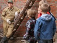 "Стройбатя" поставил актеров к стенке