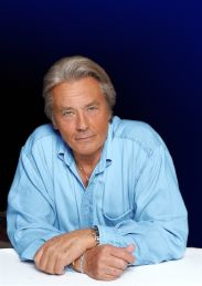 Ален Делон зажжет "ТЕЛЕзвезду"