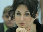 Канделаки попросила Медведева поддержать "самых умных"