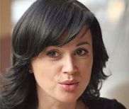 Анастасию Заворотнюк выгоняют с телеканалов