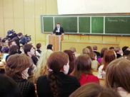 Медведев обнаружил в России перебор государственных телеканалов