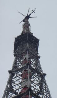 Новую широкополосную ТВ антенну установили на петербургской телебашне