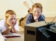 Как защитить детей от телеинформации?